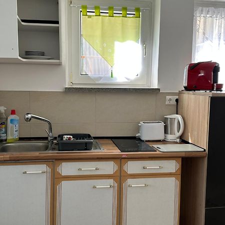 Ein Zimmer Wohnung Am Markt Oelsnitz  Екстериор снимка