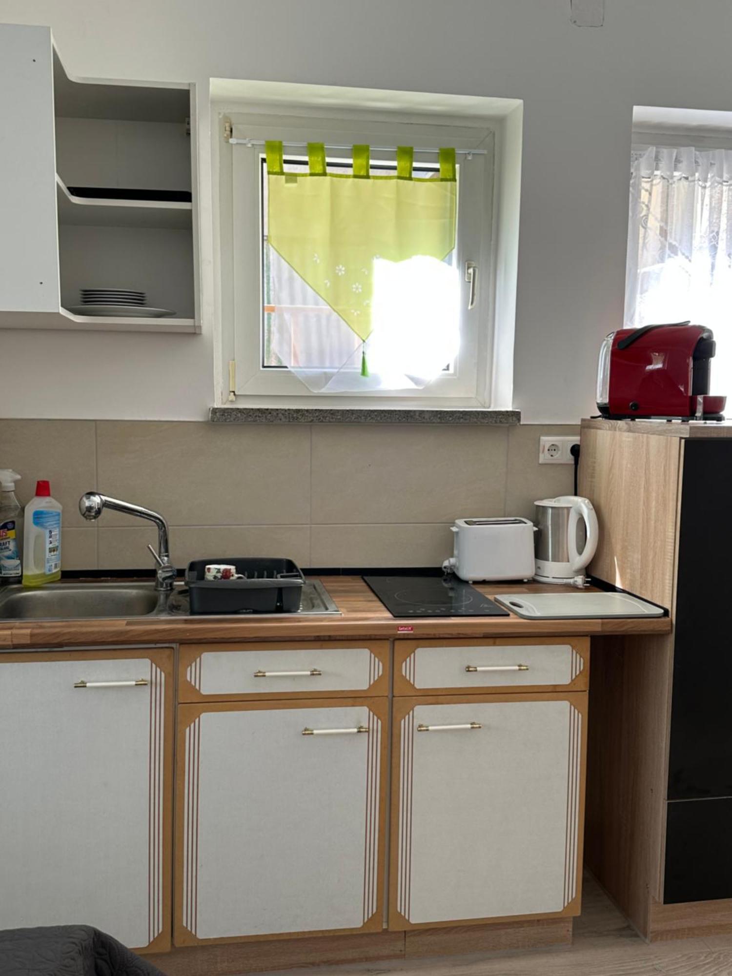 Ein Zimmer Wohnung Am Markt Oelsnitz  Екстериор снимка